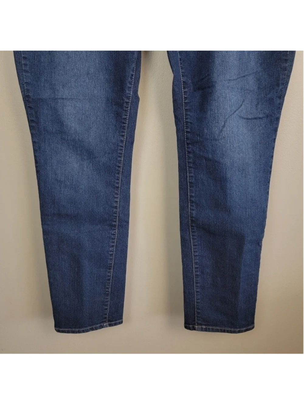 Torrid 18 Skinny Mid Rise Jegging Dark Blue Wash Legging Stretch Jeans Plus